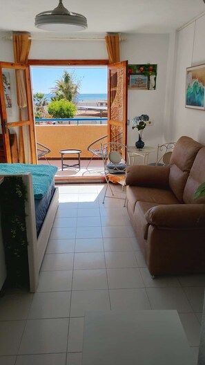 Living area - Adán El Cano II Naturist/Nudist Apartment (Vera)