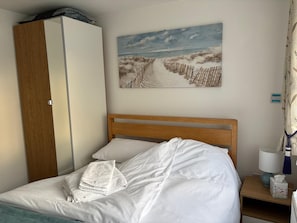 1 soverom, strykejern/-brett, wi-fi og sengetøy