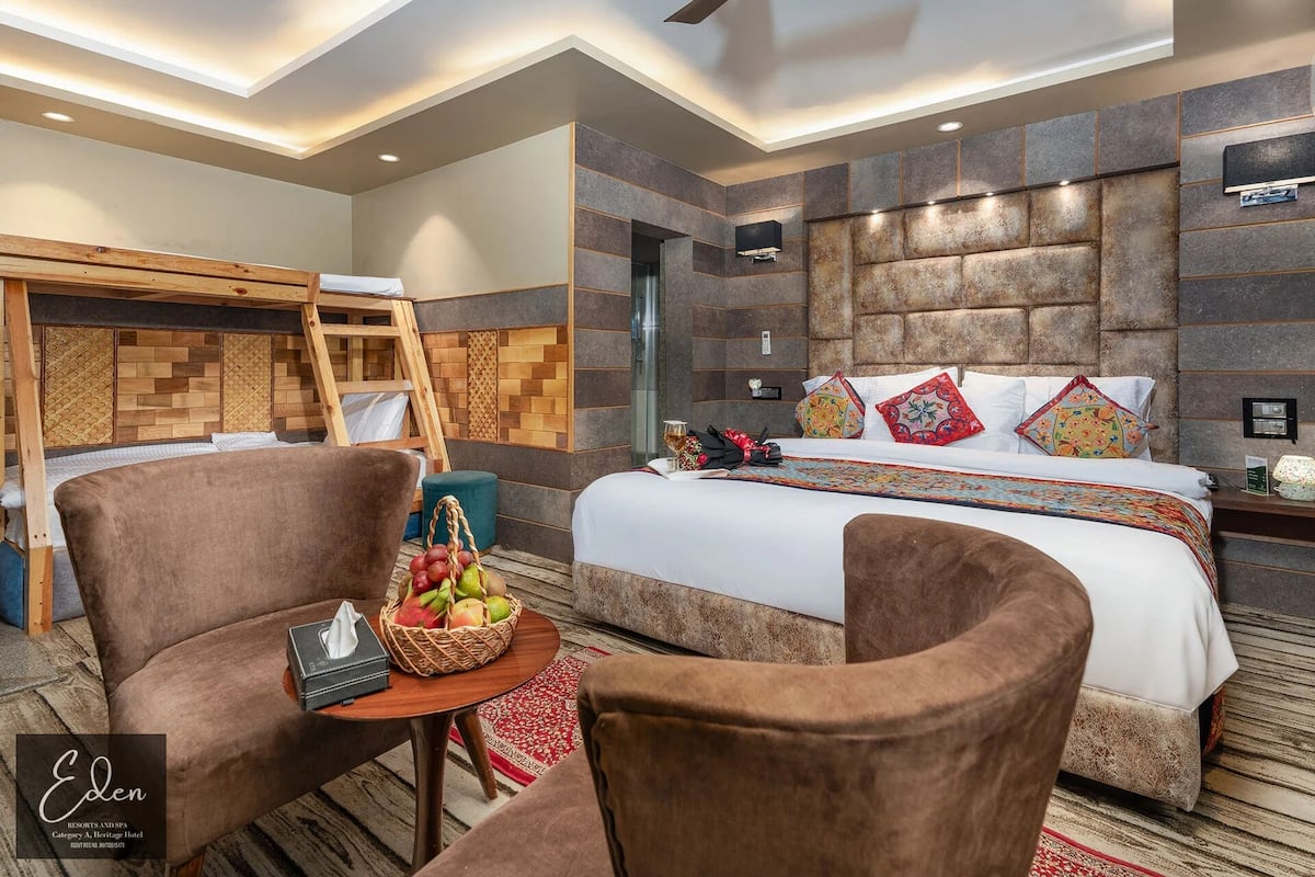 ห้องแฟมิลี่สวีท, วิวสวน | โต๊ะทำงาน, พื้นที่ทำงานแบบใช้แล็ปท็อป, เตารีด/โต๊ะรีดผ้า, Wi-Fi ฟรี
