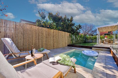Luxury Bali-Inspired 3BR Villa with Pool in Mosman Park