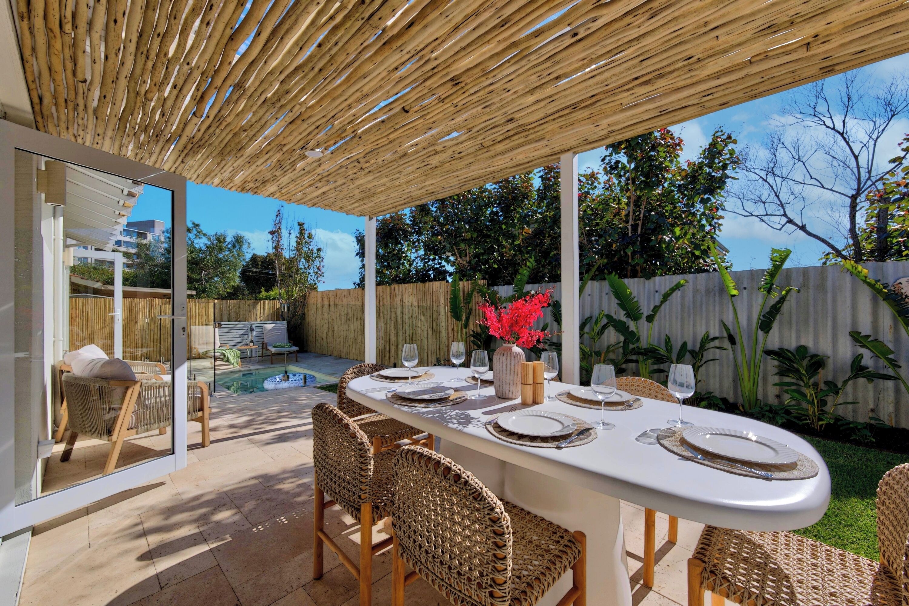 Outdoor dining