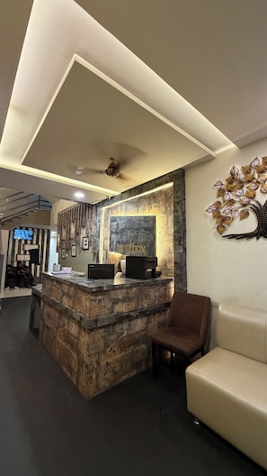 Lobby - Hotel Landmart Vista (Indore)