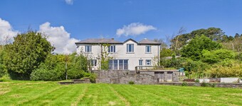 5 Bedroom Country House in Waterford