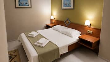 Kamar Double Mewah untuk 1 Orang, pemandangan laut | Meja kerja, ruang kerja ramah laptop, dan setrika/meja setrika