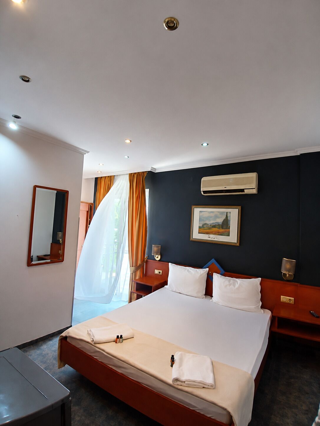 Luxury-Doppelzimmer zur Einzelnutzung, Meerblick | Schreibtisch, laptopgeeigneter Arbeitsplatz, Bügeleisen/Bügelbrett
