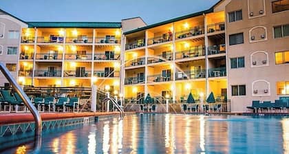 2-bedroom 2-story renovated unit at The Cove Resort, park and walk downtown!
