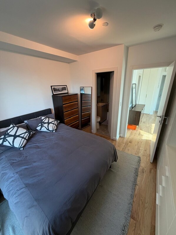 1 habitación, wifi y ropa de cama