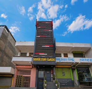 Front of property - Hotel Silver Stay Classic (Jaipur)
