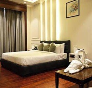 Desk, free WiFi - The Hotel Of ParkQueen In Rohtak (Rohtak)