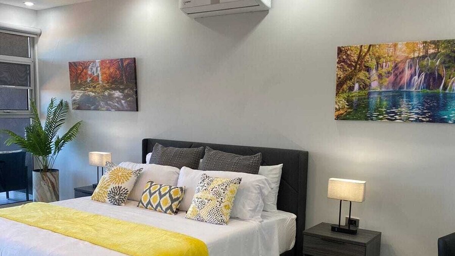 3BR Luxury Penthouse Suite - Dream 36