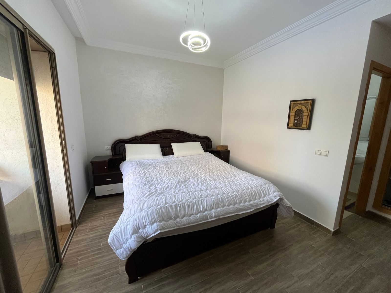 1 bedroom, bed sheets