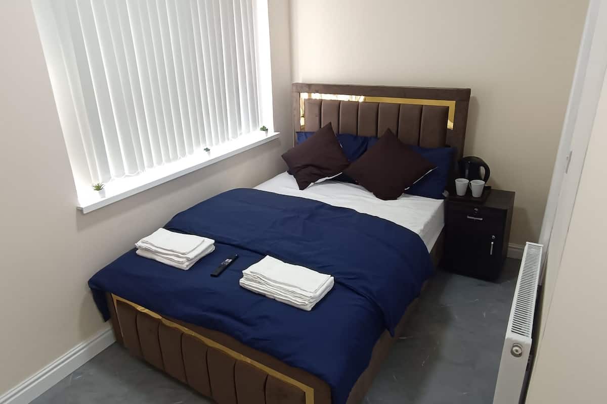 Habitación doble | Tabla de planchar con plancha y wifi gratis