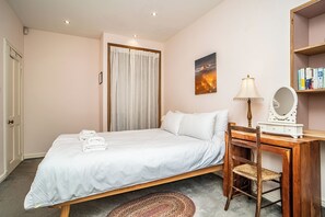 Room - Stylish Leith Flat | Great Transport Links to City - Pass the Keys (Edinburgh)