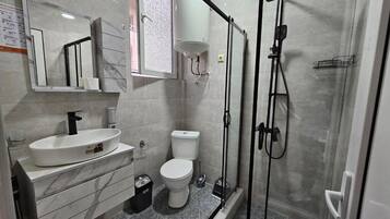 Family House | Bathroom
