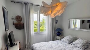 Room - A peaceful retreat with a garden (Plomeur)