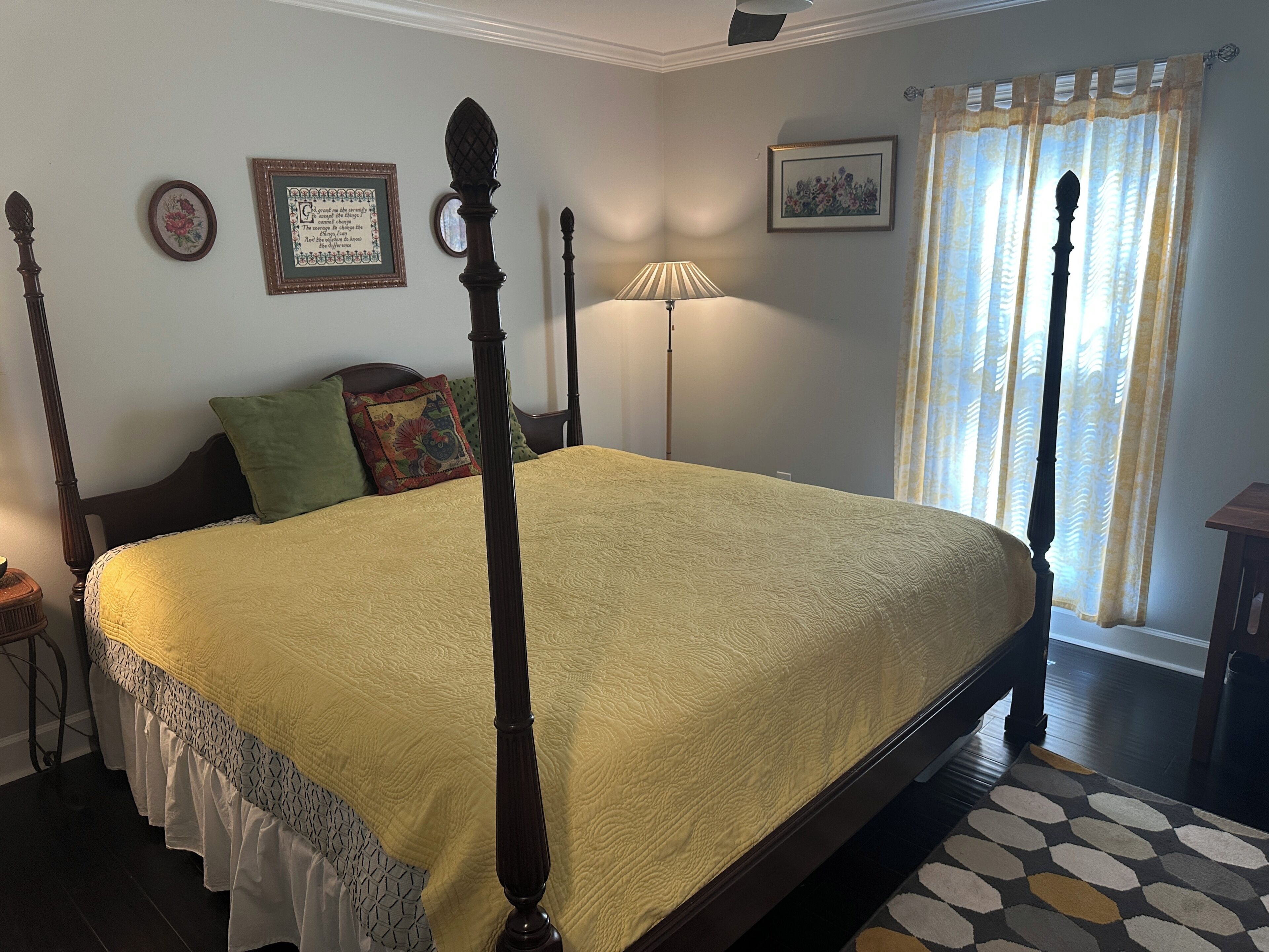 3 bedrooms, WiFi, bed sheets