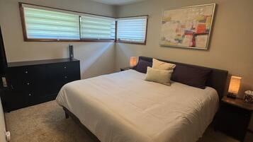 3 bedrooms, WiFi, bed sheets