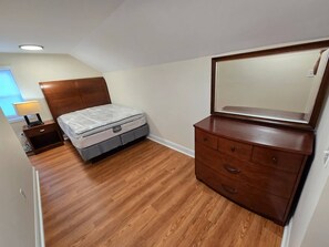 Room - Takoma Park 3BR Retreat | Easy DC Access (Takoma Park)