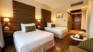 Deluxe Double or Twin Room, City View | In-room safe, soundproofing, iron/ironing board, free WiFi