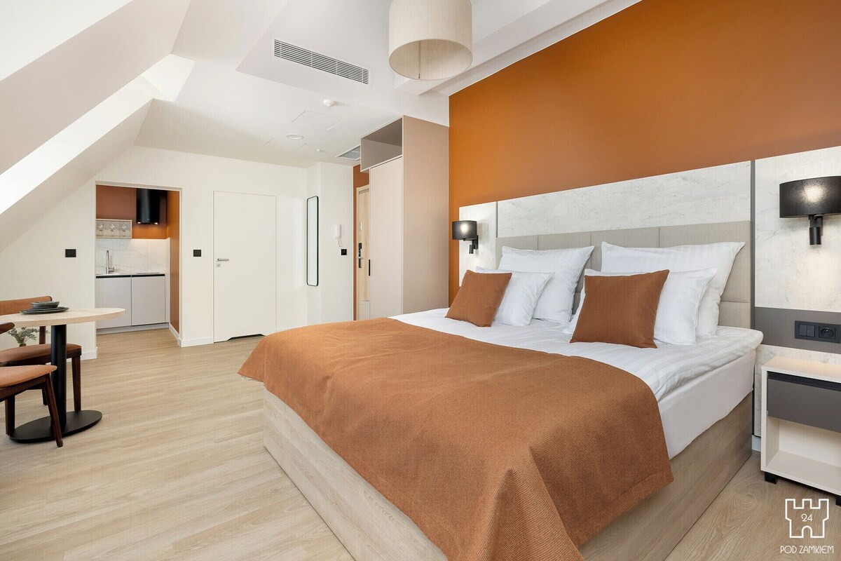 Deluxe Studio | In-room safe, desk, laptop workspace, blackout curtains