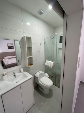 Toallas y papel de baño 