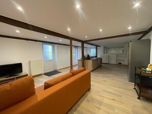 Living area - Newly built holiday cottage in a mill by the Loir River (Marboué)
