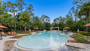 Pool - Beautiful townhouse 11 miles from Disney with 4 bedrooms and 4 bathrooms. At Champions Gate (Davenport)