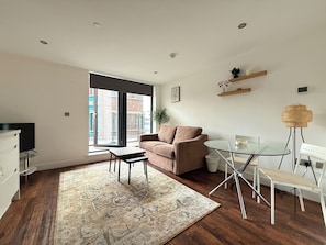 TV - Chic 1-Bed Flat in Sheffield City Centre (Sheffield)