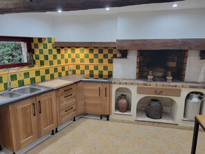 Private kitchen - A charming vacation rental on the outskirts of Brocéliande. (Iffendic)