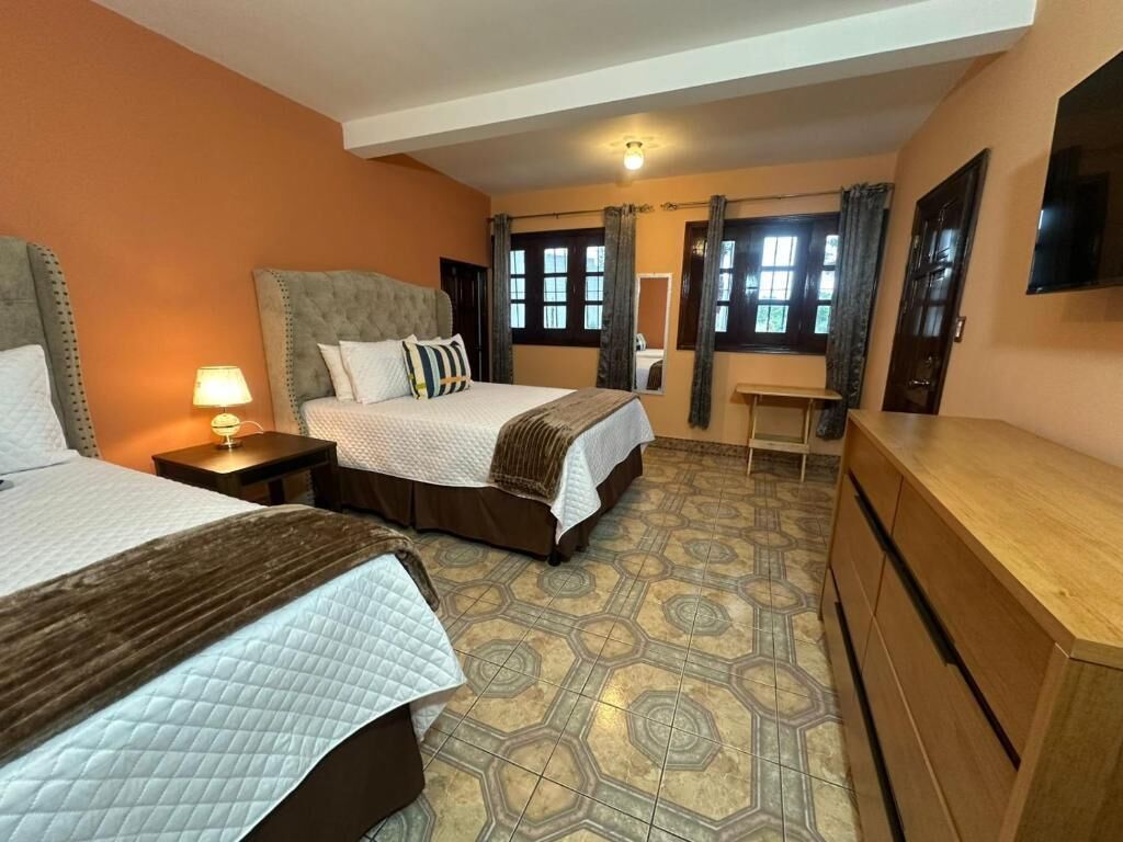 Phòng Suite Deluxe, quang cảnh vườn | Bàn, truy cập Internet không dây miễn phí 