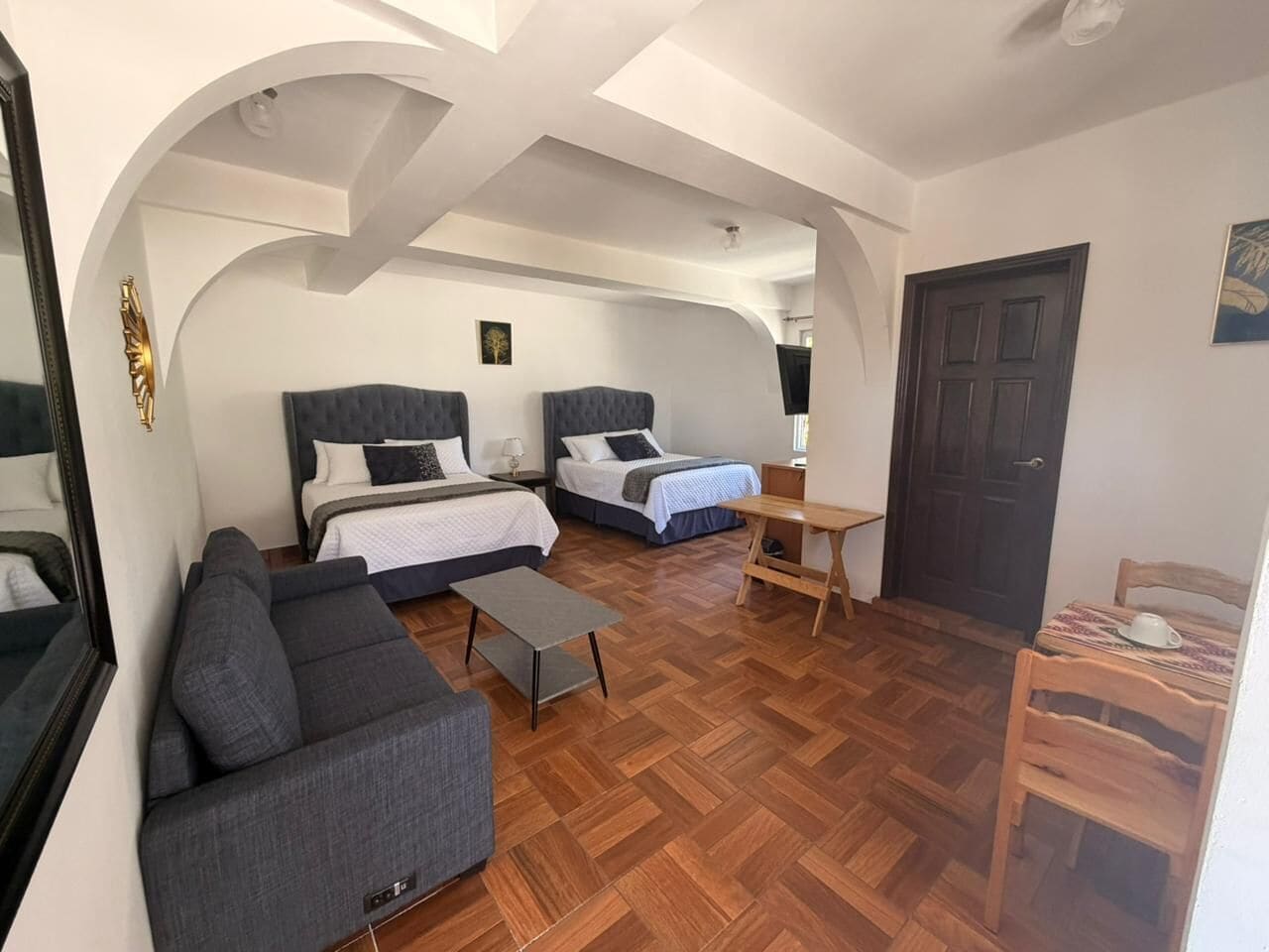 Family Double Room | Desk, WiFi (free), bed sheets