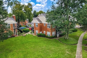 Exterior - Upscale 3BR/2BA Oasis in Bocage Near LSU & Hospitals Baton Rouge (Baton Rouge)