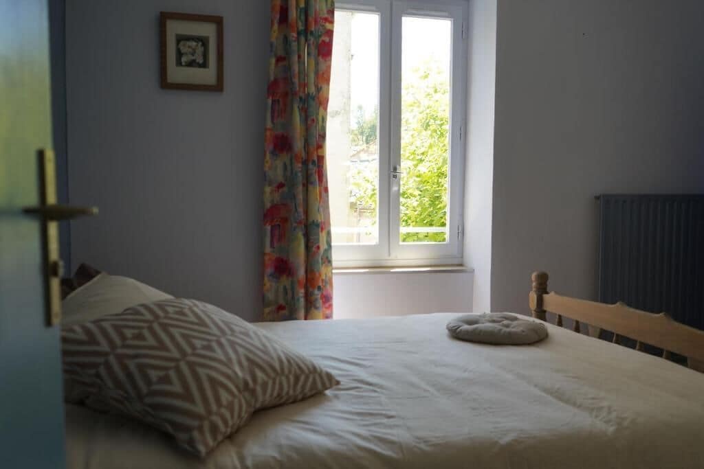 Basic Double or Twin Room | WiFi (free)