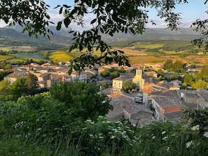 Dortoir Partagé, vue ville | Divers