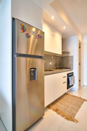Coffee/tea maker, fridge, microwave, oven - FrontBeach Apt Pool AC Juan Dolio Beach Aquarella (Playa Juan Dolio)