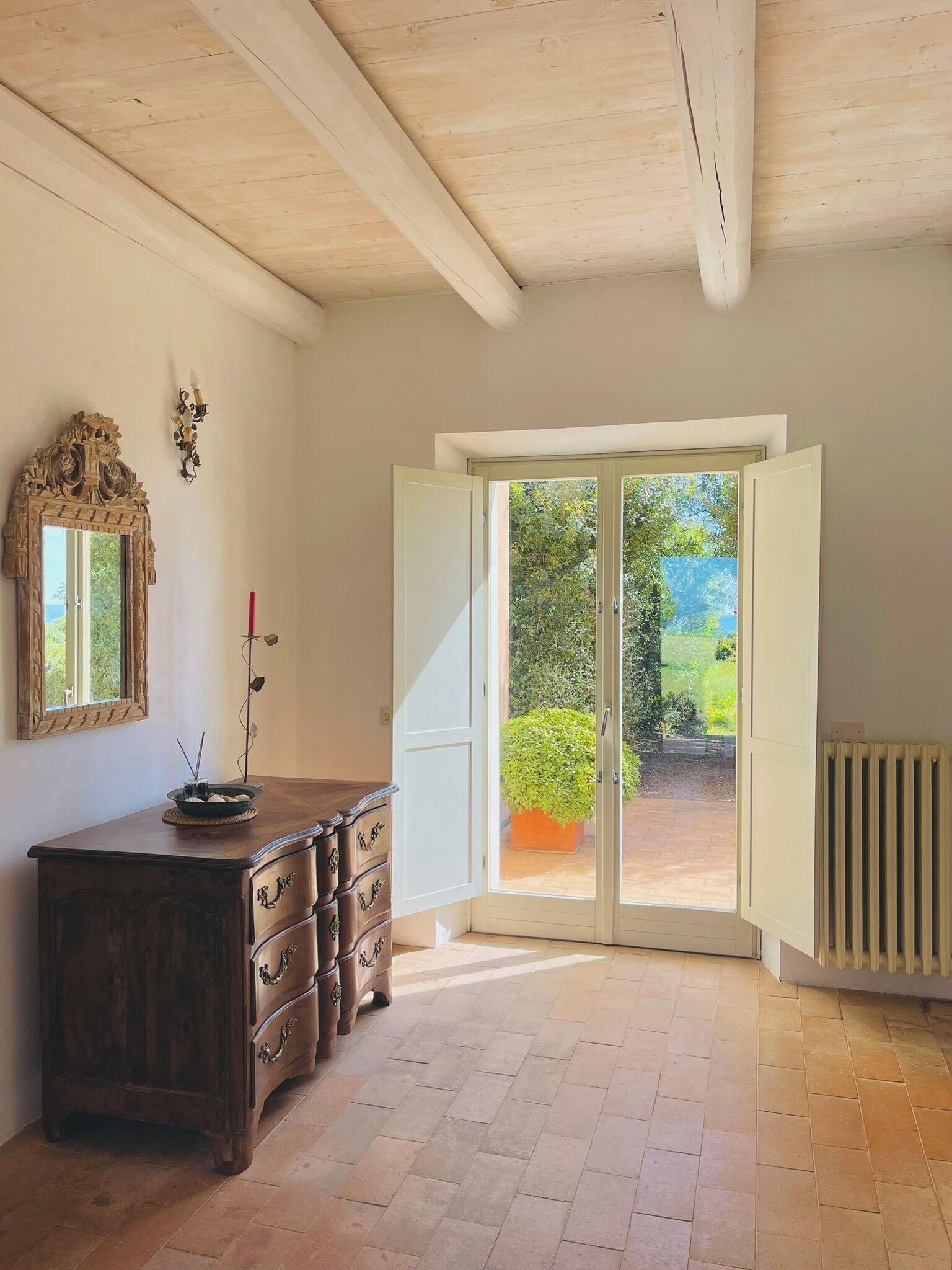 Villa, 5 Bedrooms, Beachfront | Interior