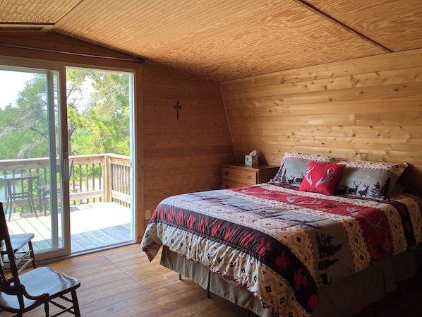 4 bedrooms, bed sheets