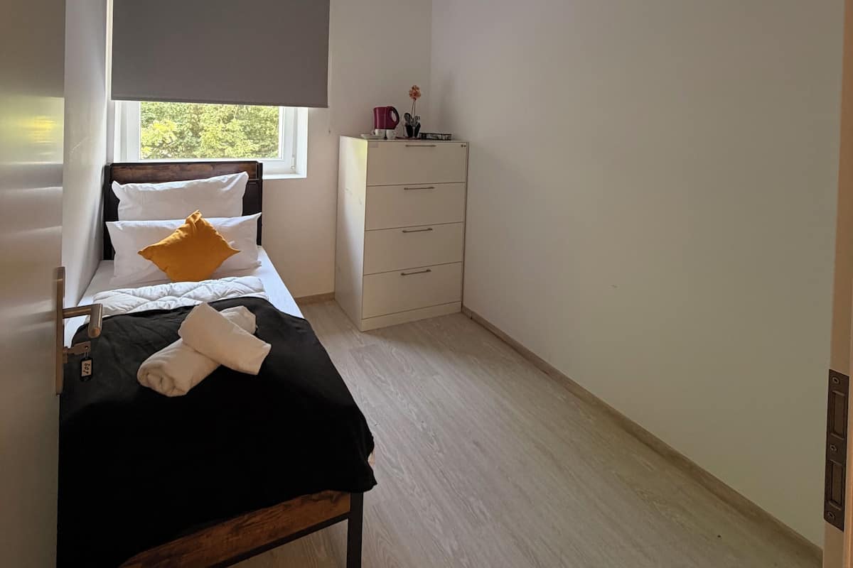 Studio économique, salle de bains commune | Accès au Wi-Fi (inclus)