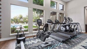Fitness facility - Resort-Style 1BR, 4 Pools & Fitness, Free Parking (Scottsdale)