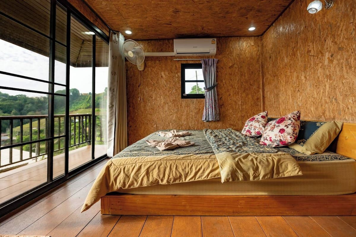 Chambre Deluxe, balcon, vue sur la montagne | Bureau, accès au Wi-Fi (inclus)