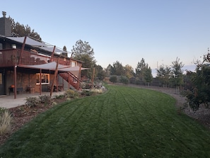 Exterior - Fabulous 3 Bedroom Private Entry Walkout w Mountain Views (Longmont)
