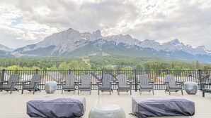 Terrace/patio - Summit Suite on Main Street | Top-Floor Views (Canmore)