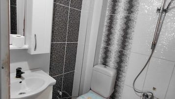 Family Apartment | Bathroom | Shower, soap, toilet paper