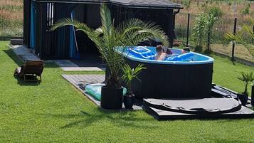 Piscine extérieure, piscine chauffée