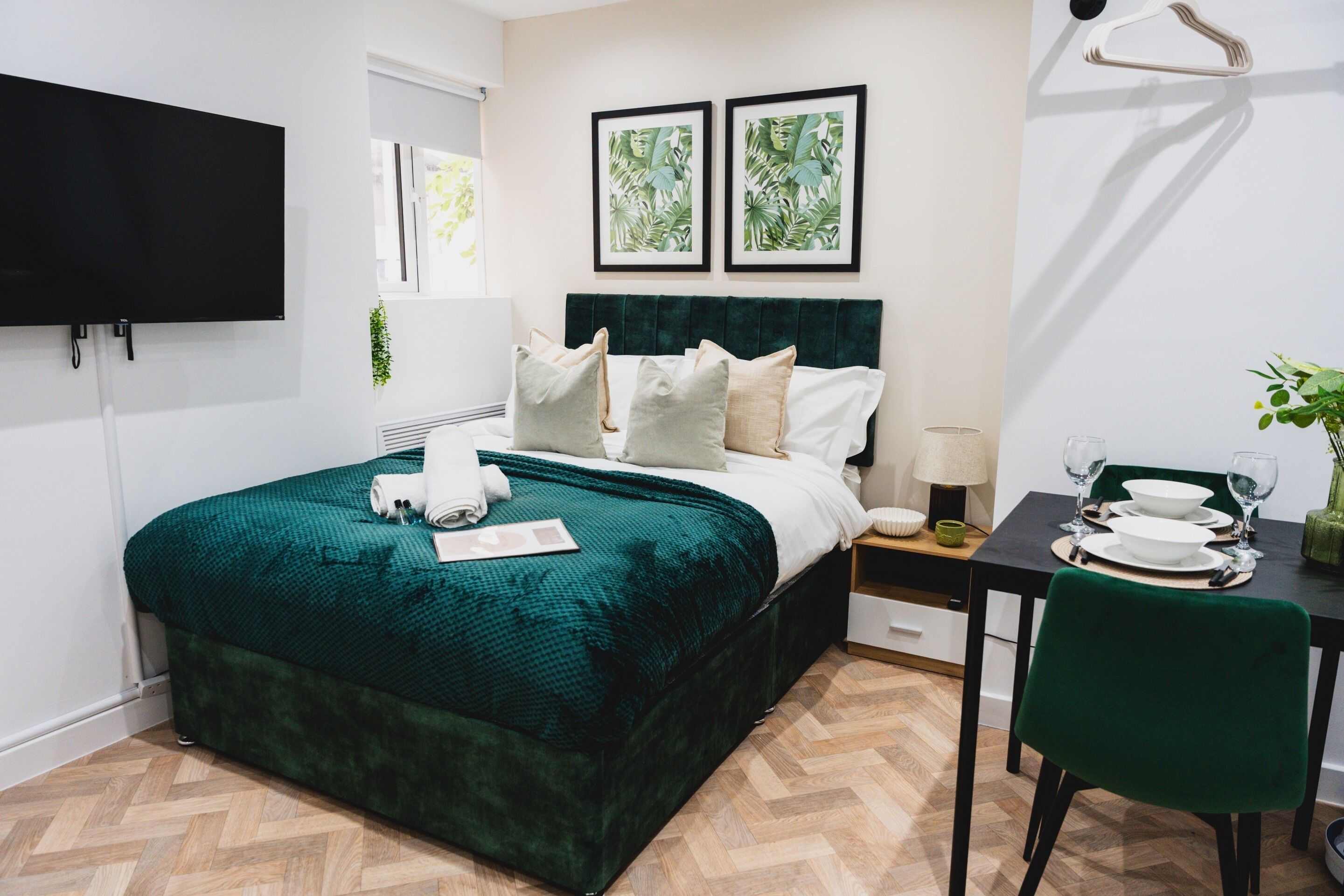 Urban Nest - Modern City Retreat - Luton