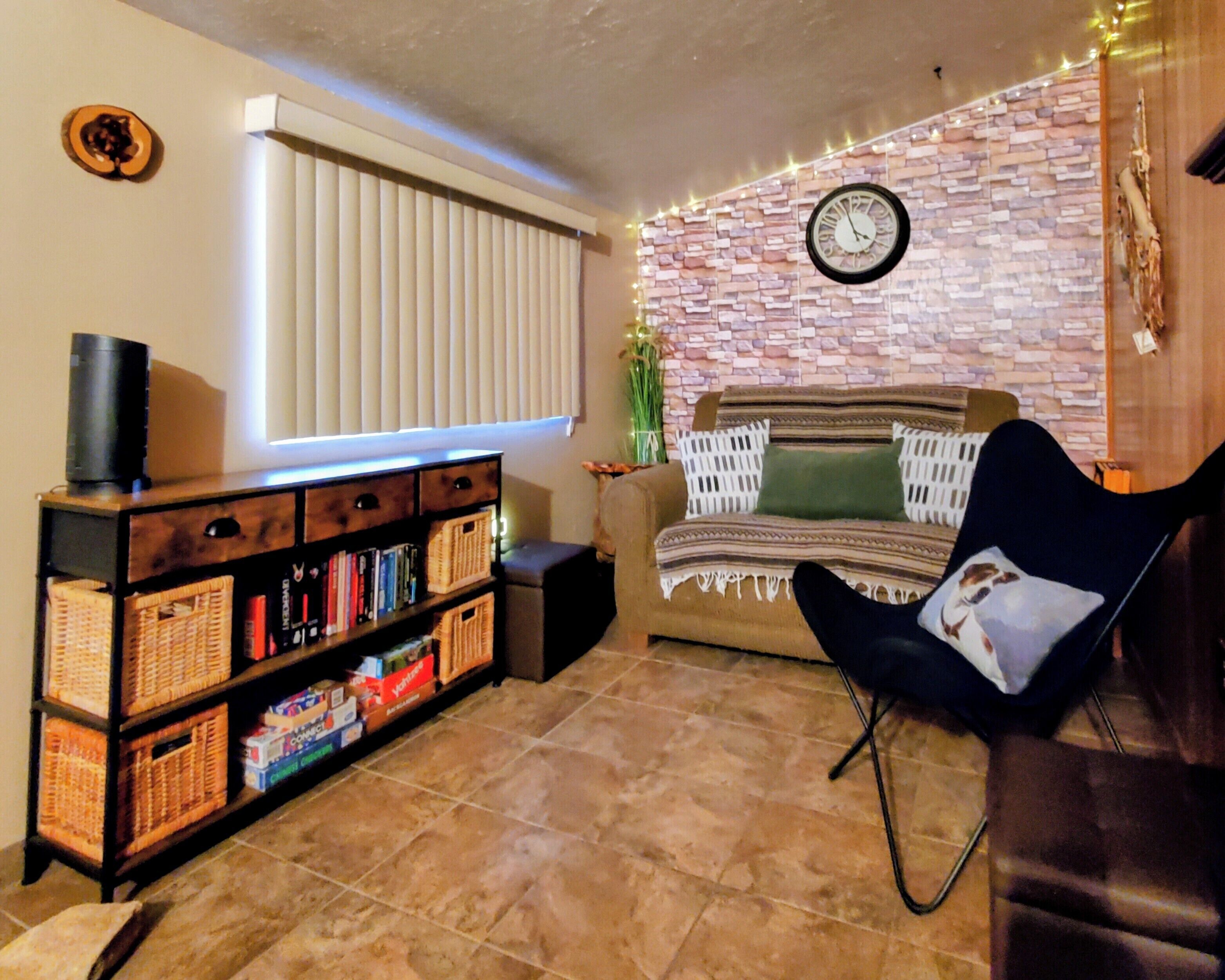 Smart TV, reproductor de DVD, libros