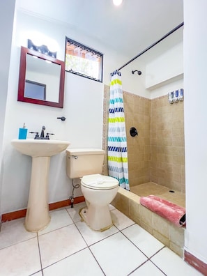 Seife, Shampoo, Toilettenpapier