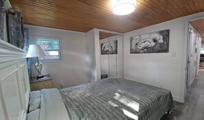 WiFi, bed sheets