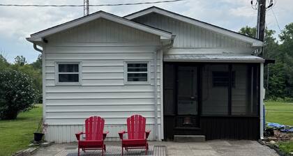 Beautiful 2-bedroom Grand River vacation home