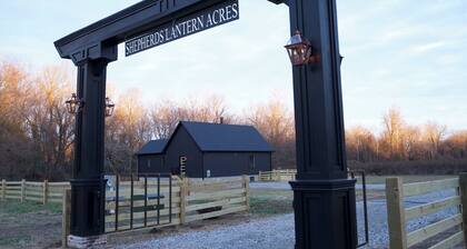 Modern Luxury Cabin, Fireplaces, Hot Tub Paducah